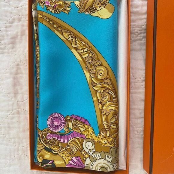 Vintage Hermes Paris Opera Garnier Baroque Silk Scarf, Turquoise Gold Lux 1483 - Picture 11 of 13
